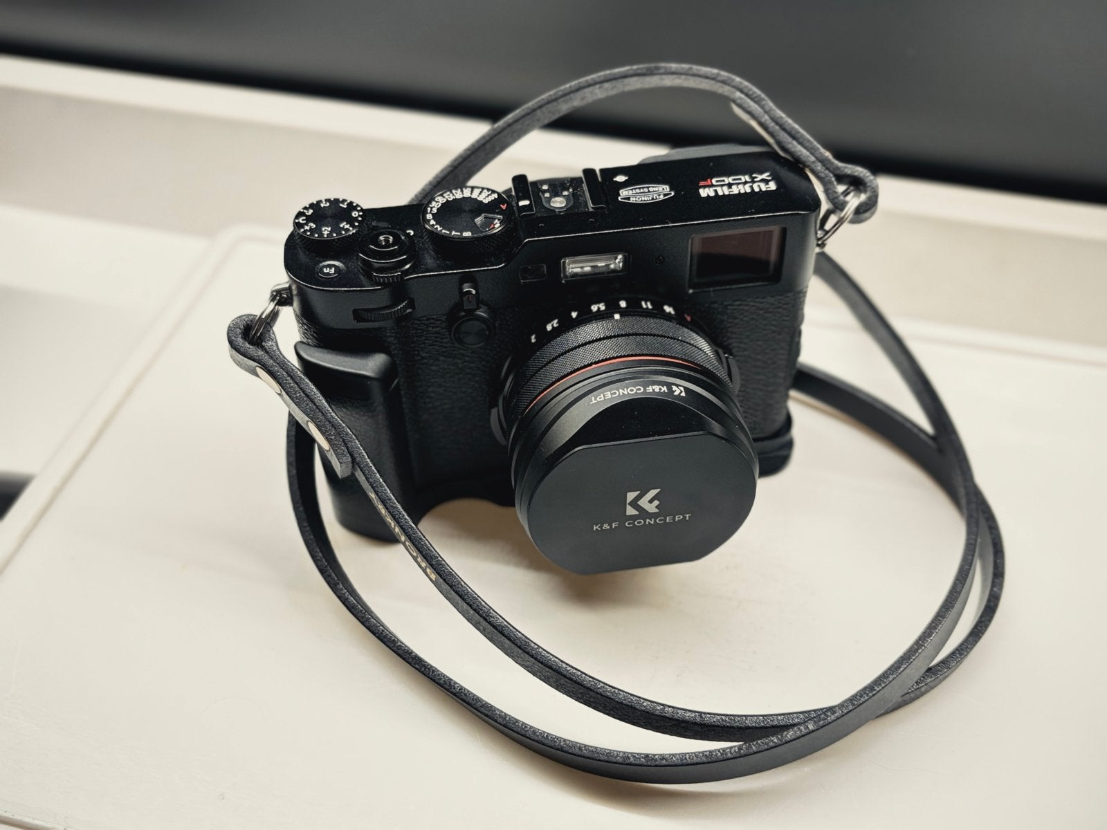 Fujifilm X100F met accessoires - Zo goed als nieuw, Ingebouwde flitser, Ophalen of Verzenden, Zo goed als nieuw, Fujifilm