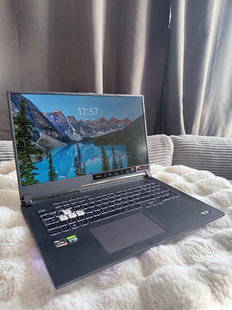 ASUS ROG Strix G17 Gaming Laptop, Computers en Software, Met videokaart, Qwerty, Refurbished, Gaming