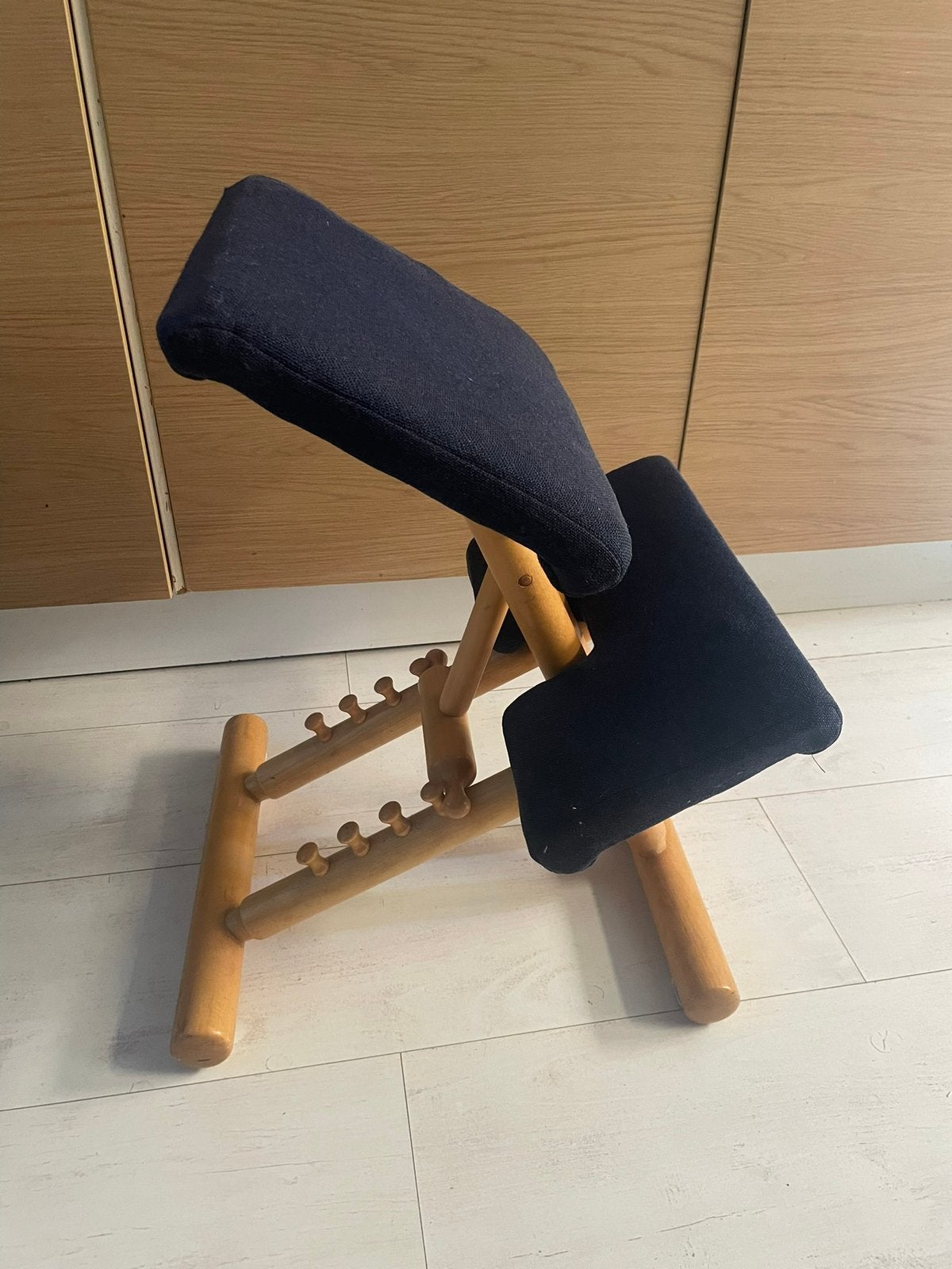 Stokke Varier balansstoel, Ophalen, Zo goed als nieuw, Zwart