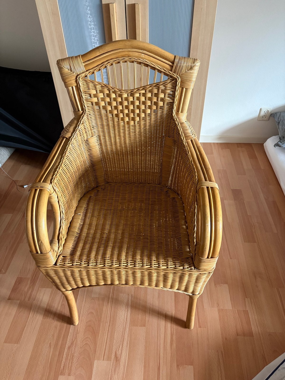 Rotan stoel - Vintage rieten fauteuil, Ophalen, Gebruikt, Overige kleuren, Riet of Rotan