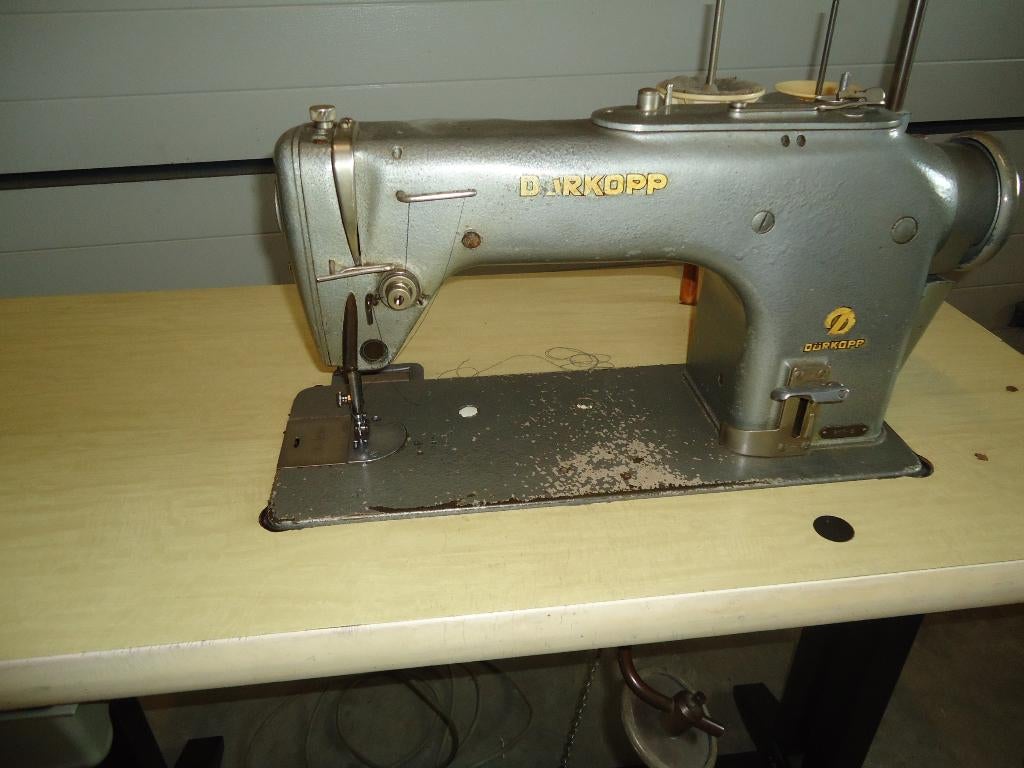 Snelstikker DURKOPP rechtstikker 211 - 5, Gebruikt, Naaimachine, Industrieel, Ophalen