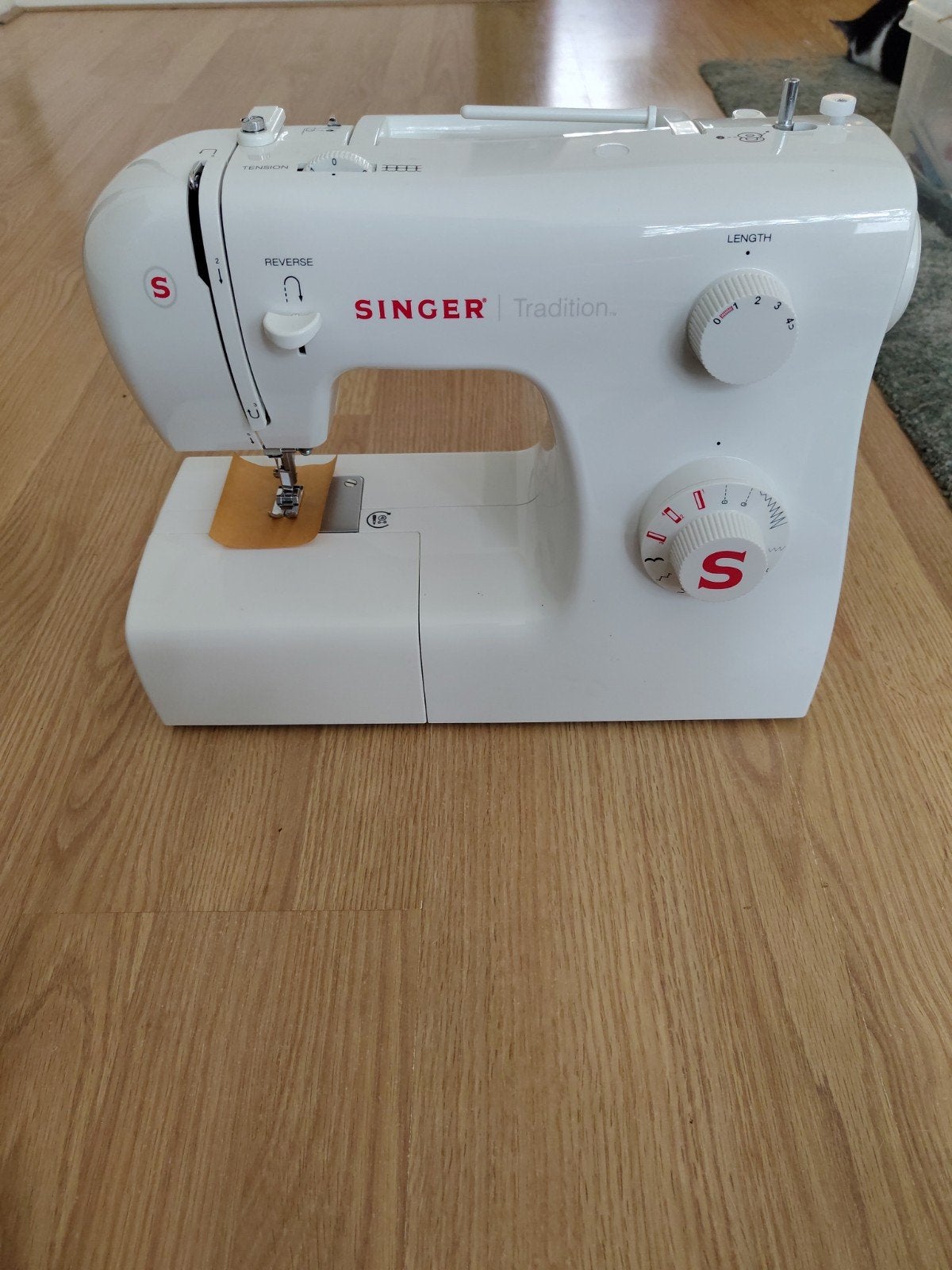 Nooit gebruikte Singer naaimachine Tradition 2250, Hobby en Vrije tijd, Ophalen of Verzenden, Nieuw, Naaimachine, Singer