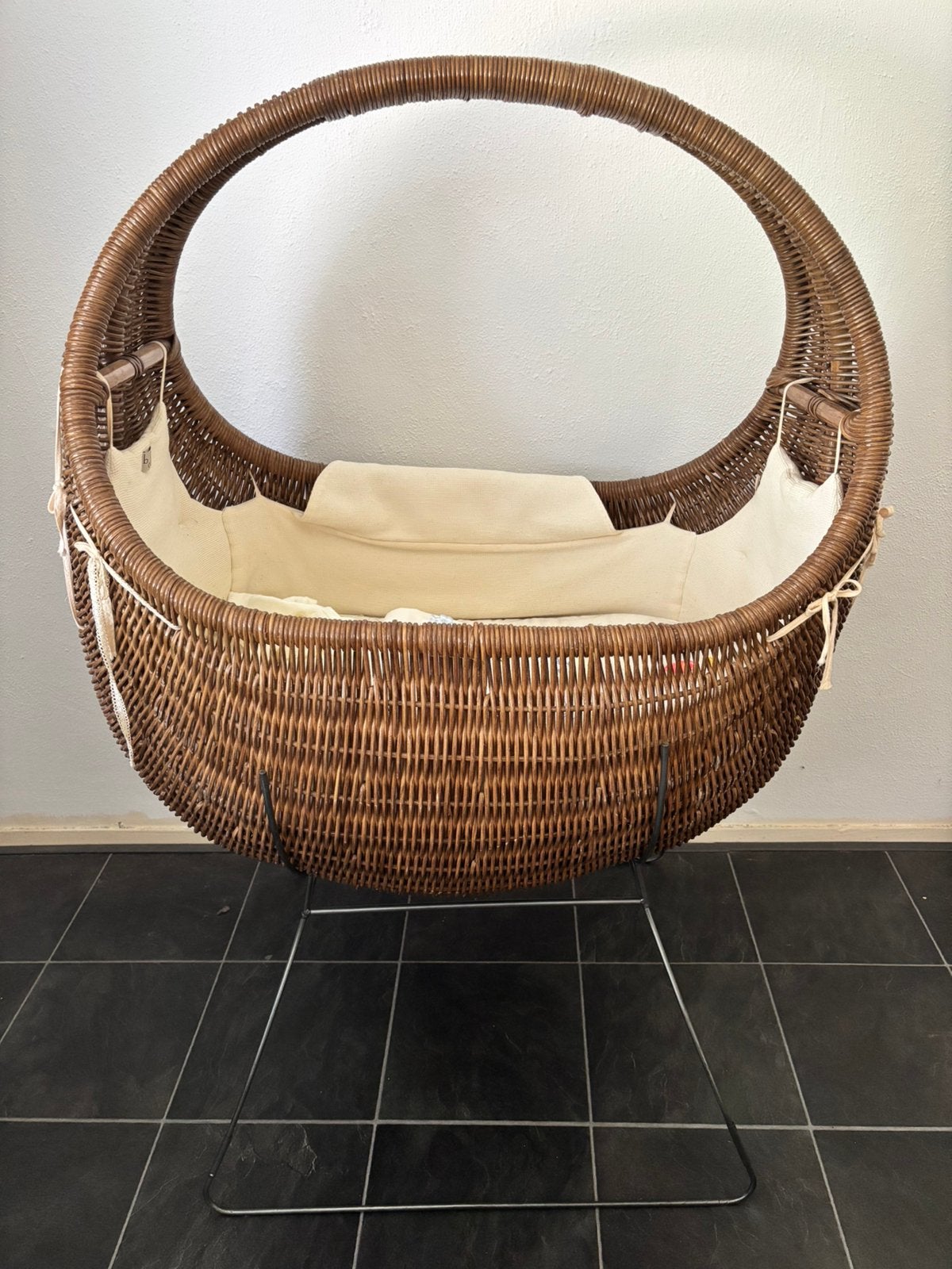 Rotan Celine wieg groot, Ophalen, Zo goed als nieuw, Wieg