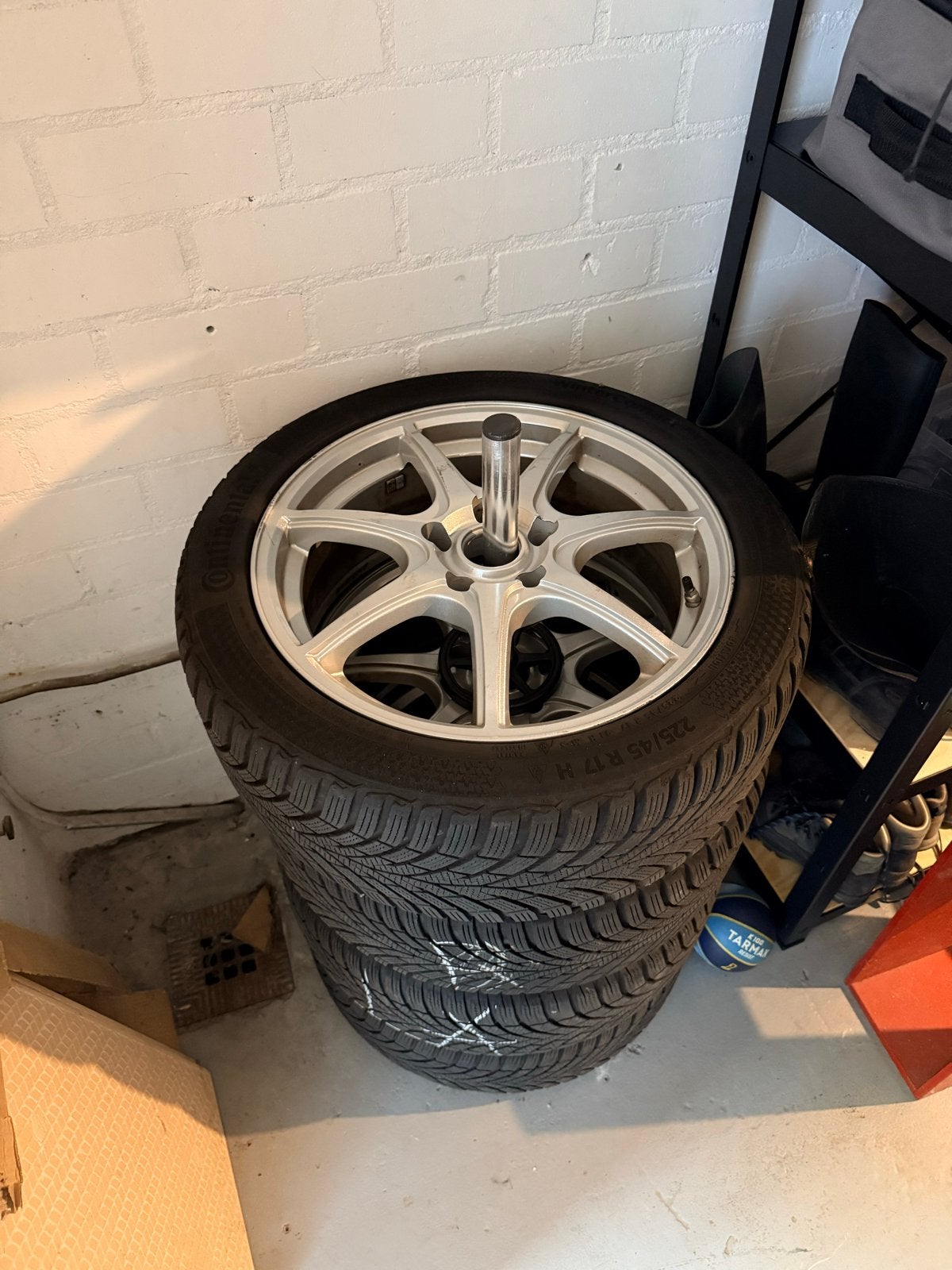 Winterbanden op velg. Geschikt voor Corolla bj 2019-, Ophalen, Gebruikt, Banden en Velgen, 17 inch