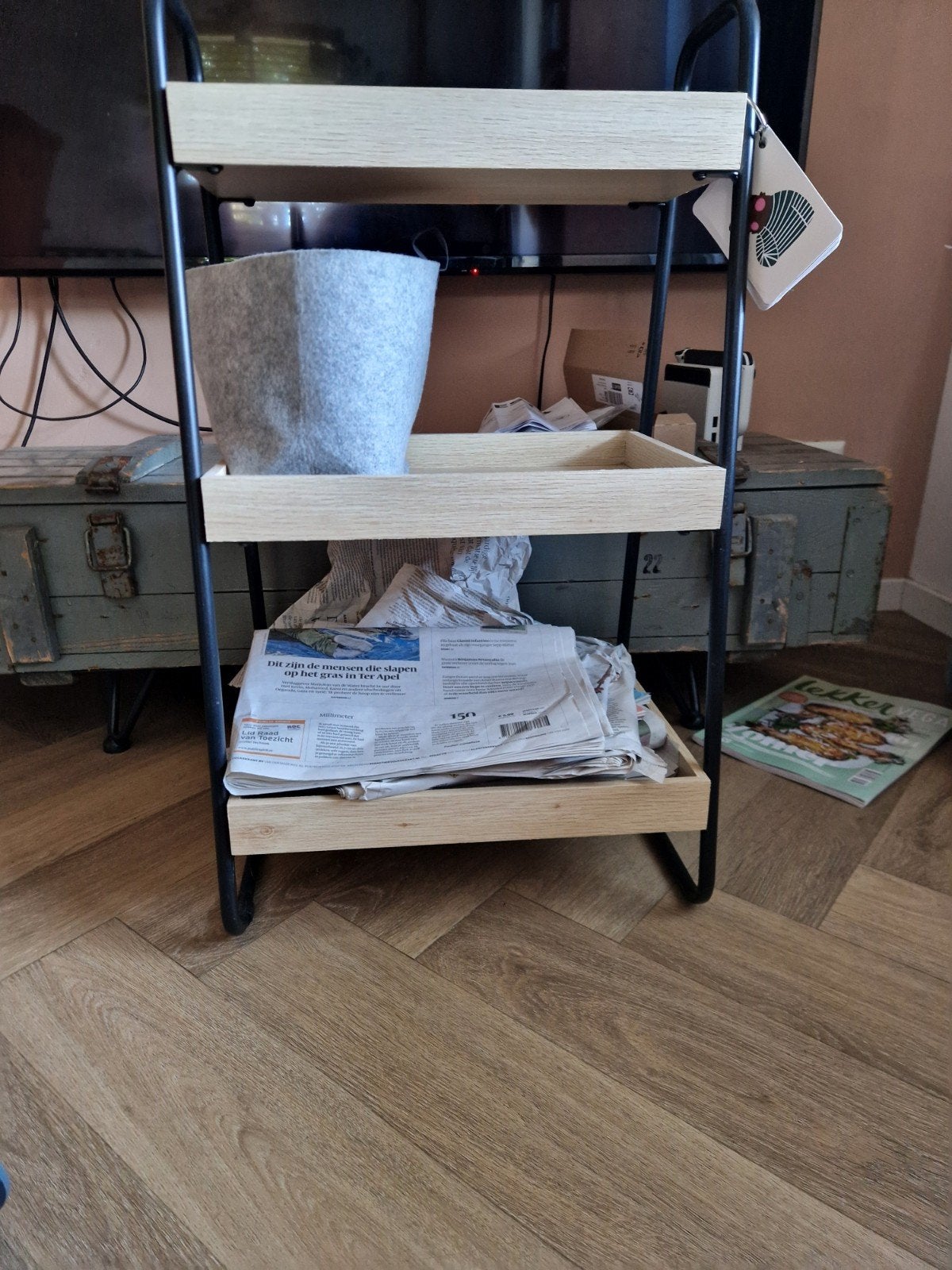 Søstrene grene open kastje / bijzettafel zwart/berkenkleurig, Ophalen, Zo goed als nieuw