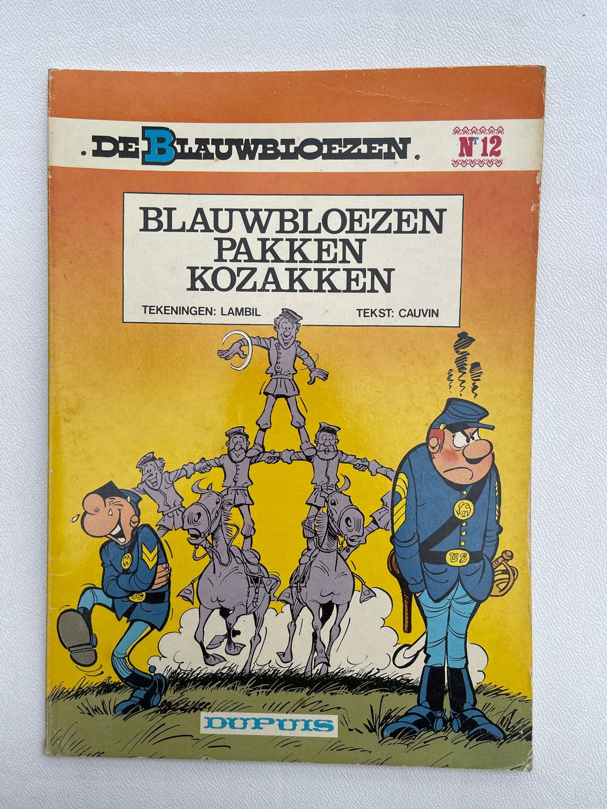 Blauwbloezen stripboek - 1e druk 1977, Boeken, Eén stripboek, Ophalen of Verzenden, Gelezen