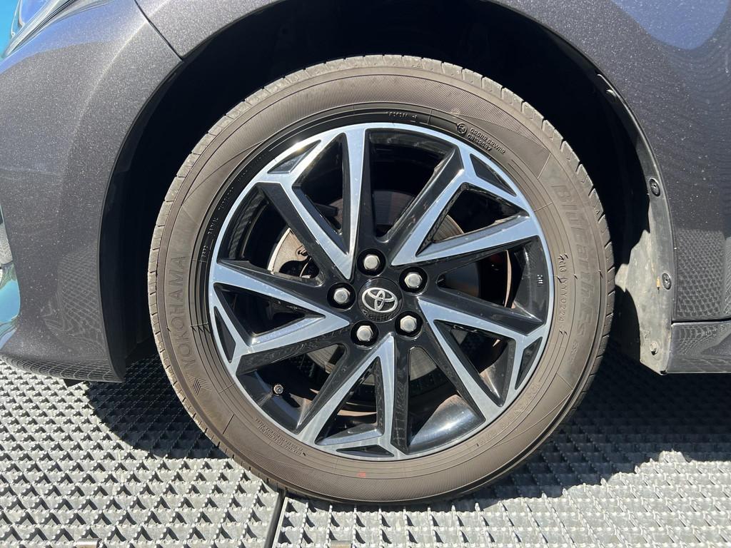 Toyota Yaris 1.5 Hybrid Dynamic Parkeer camera, cruise contr, Auto's, Toyota, Gebruikt, Euro 6, 49 €/maand, Bedrijf
