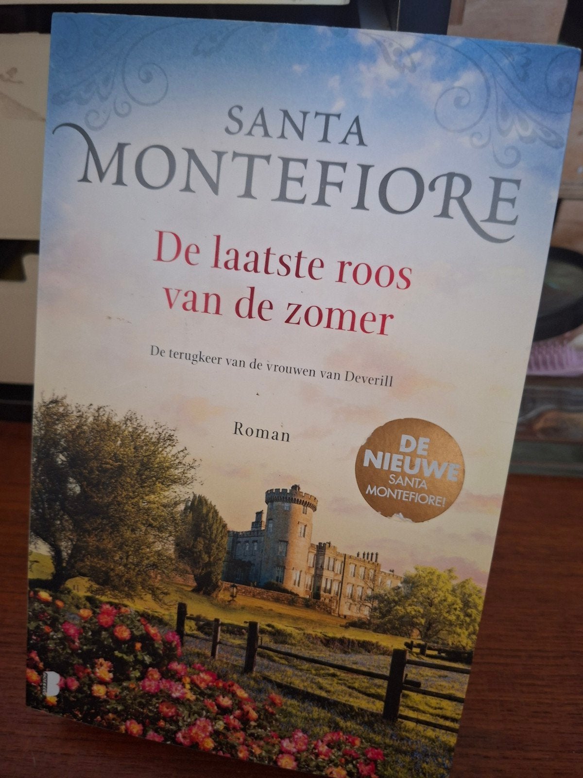 Santa Montefiore - De laatste roos van de zomer, Boeken, Verzenden, Amerika, Santa Montefiore, Zo goed als nieuw