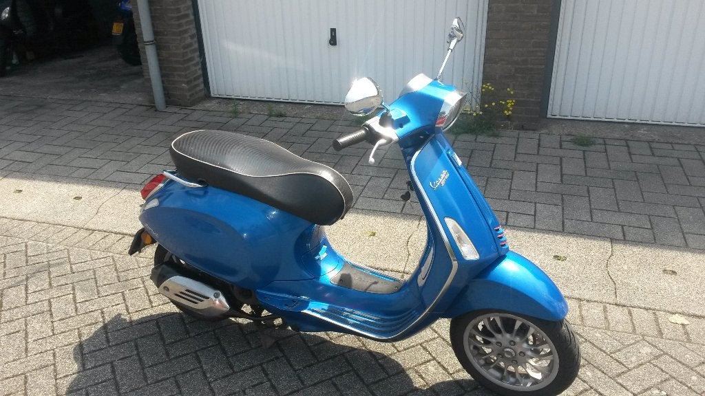 vespa sprint 2015, geel kenteken, inruil mogelijk, Fietsen en Brommers, Scooters | Vespa, Overige modellen, Ophalen of Verzenden