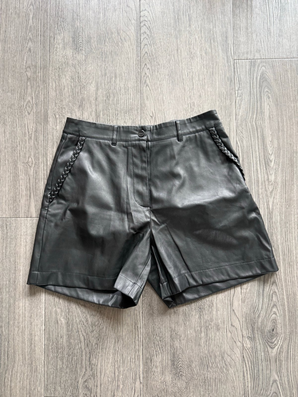 Liu Jo Milano Zwarte Leren Shorts Maat 36 (S) ZGAN, Kort, Zwart, Ophalen of Verzenden, Zo goed als nieuw