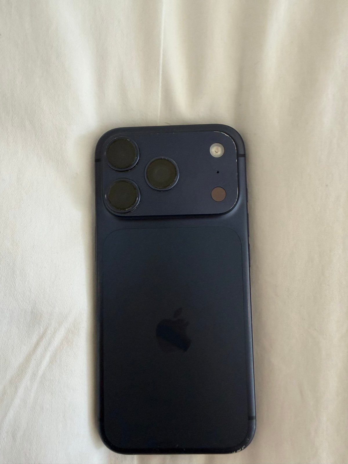 iPhone met lichte gebruikerssporen, werkt perfect, Telecommunicatie, Mobiele telefoons | Apple iPhone, Gebruikt, Blauw, IPhone 13