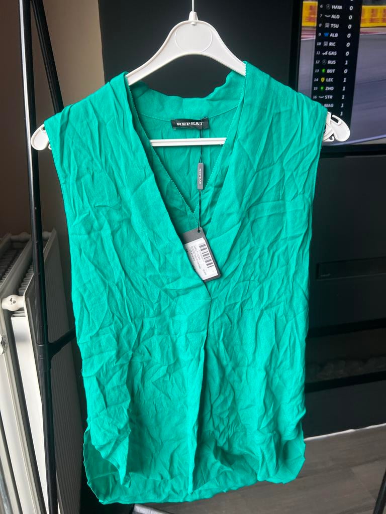 Nieuw Repeat top met kaartjes - Maat 36, Kleding | Dames, Tops, Nieuw, Maat 36 (S), Groen, Zonder mouw, Ophalen of Verzenden