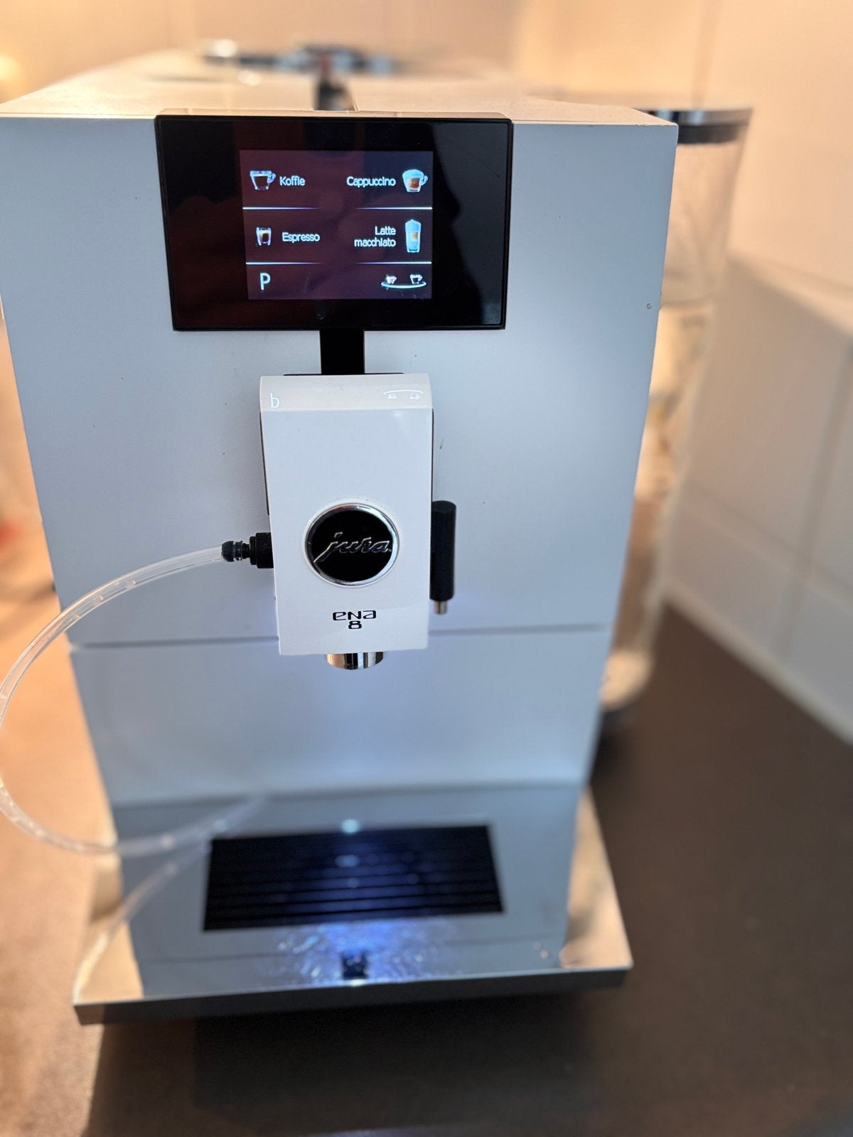 Jura Ena 8 (2020) - Nette staat, nieuwe maalstenen, Ophalen of Verzenden, Zo goed als nieuw, Koffiemachine, Koffiebonen