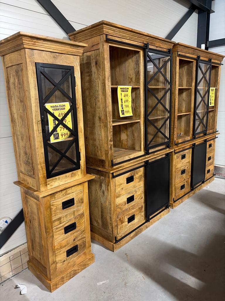 Woonprogramma Lotte: Mango Houten Buffetkasten, Dressoir, TV, Huis en Inrichting, Kasten | Buffetkasten, Ophalen, 200 cm of meer