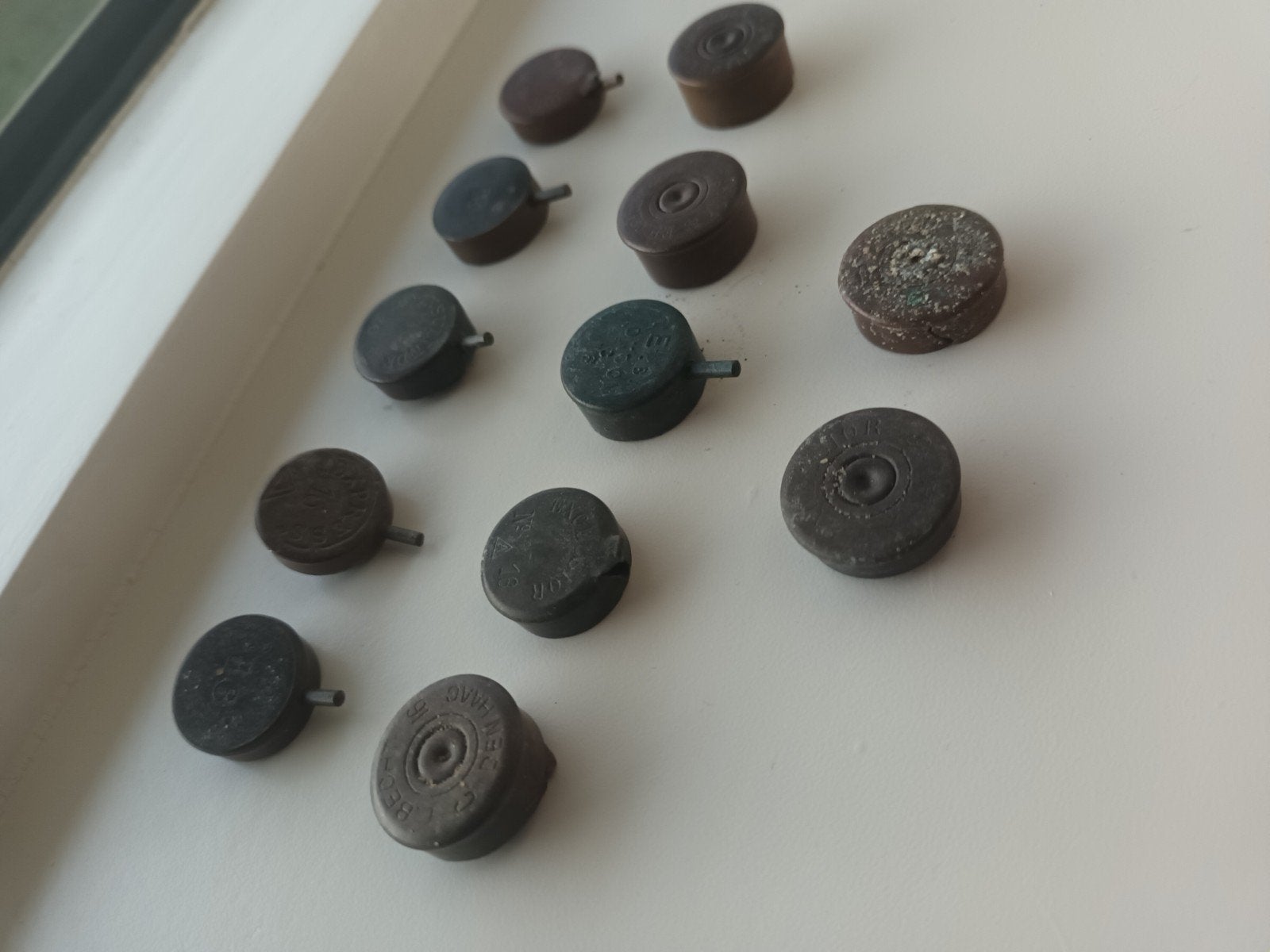 12 pinfire onderkanten - bodemvondsten, Verzenden