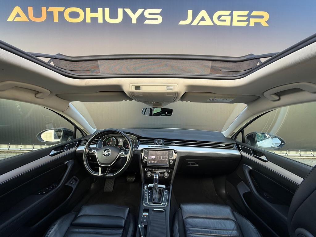 Volkswagen Passat Variant 1.4 TSI GTE Highline Pano Keyless, Auto's, Wit, Hybride Elektrisch/Benzine, 1600 kg, 93 €/maand