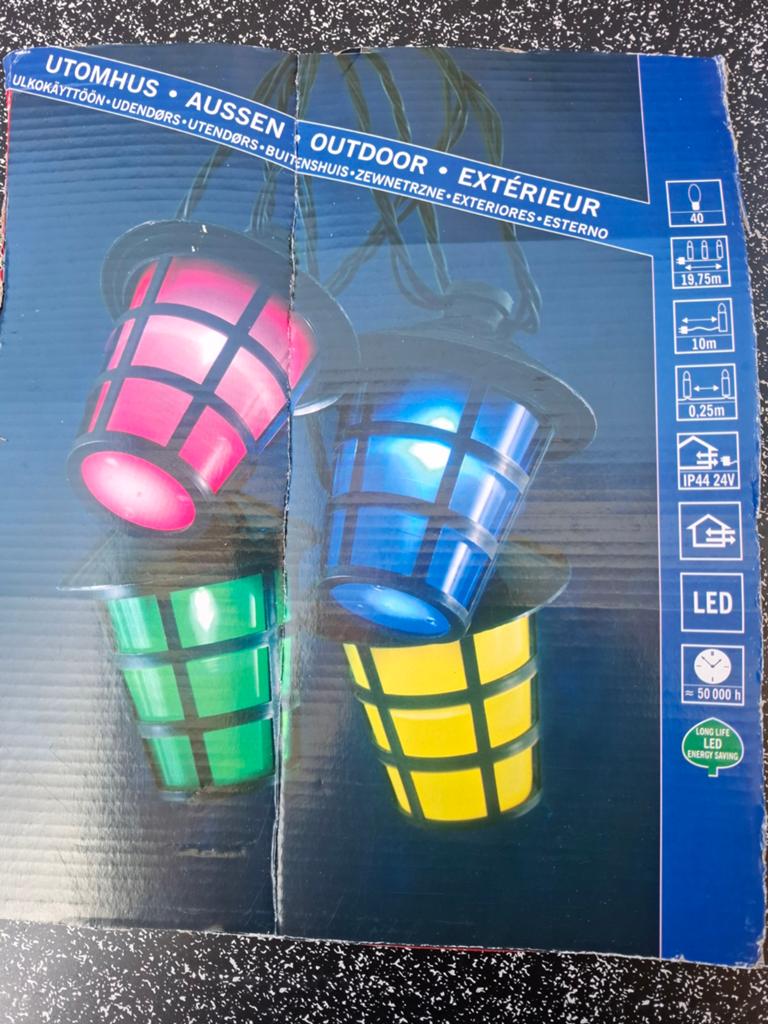 2x Kleurrijke partyLichtsnoer Lantaarntjes 19.75m IP44, Minder dan 50 watt, Nieuw, Ophalen of Verzenden, Netvoeding