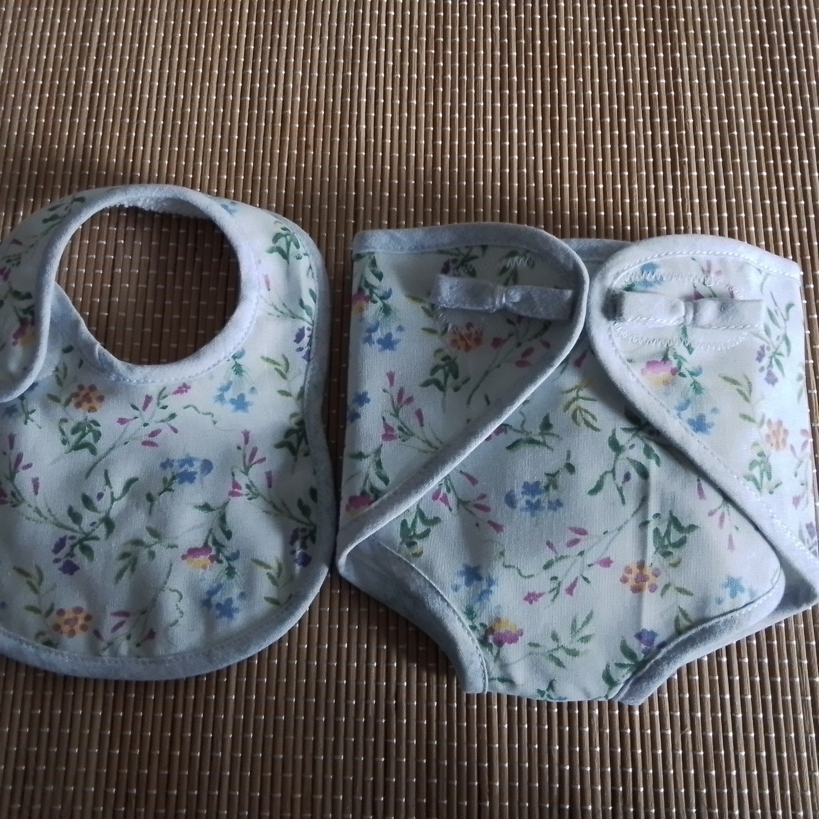 Poppenkleertjes    -     WASBARE POPPENLUIER en SLAB, Ophalen of Verzenden, Nieuw, Babypop