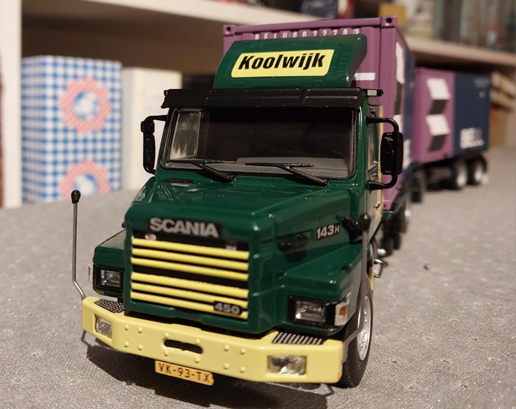 WSI Models Scania 3 Torpedo Koolwijk met 2 containers, Ophalen of Verzenden