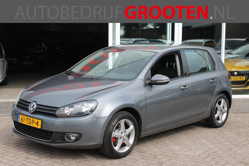 Volkswagen Golf 1.2 TSI Highline BlueMotion//Navi//Trekhaak!, Voorwielaandrijving, Euro 5, Gebruikt, 4 cilinders