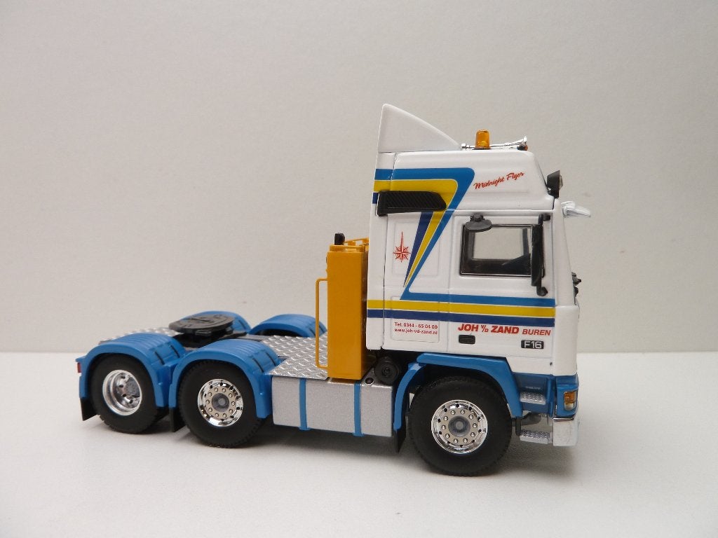 Volvo F16 Globetrotter  '' Joh. v/d Zand ''  WSI, Ophalen of Verzenden, Zo goed als nieuw, Bus of Vrachtwagen, Wsi