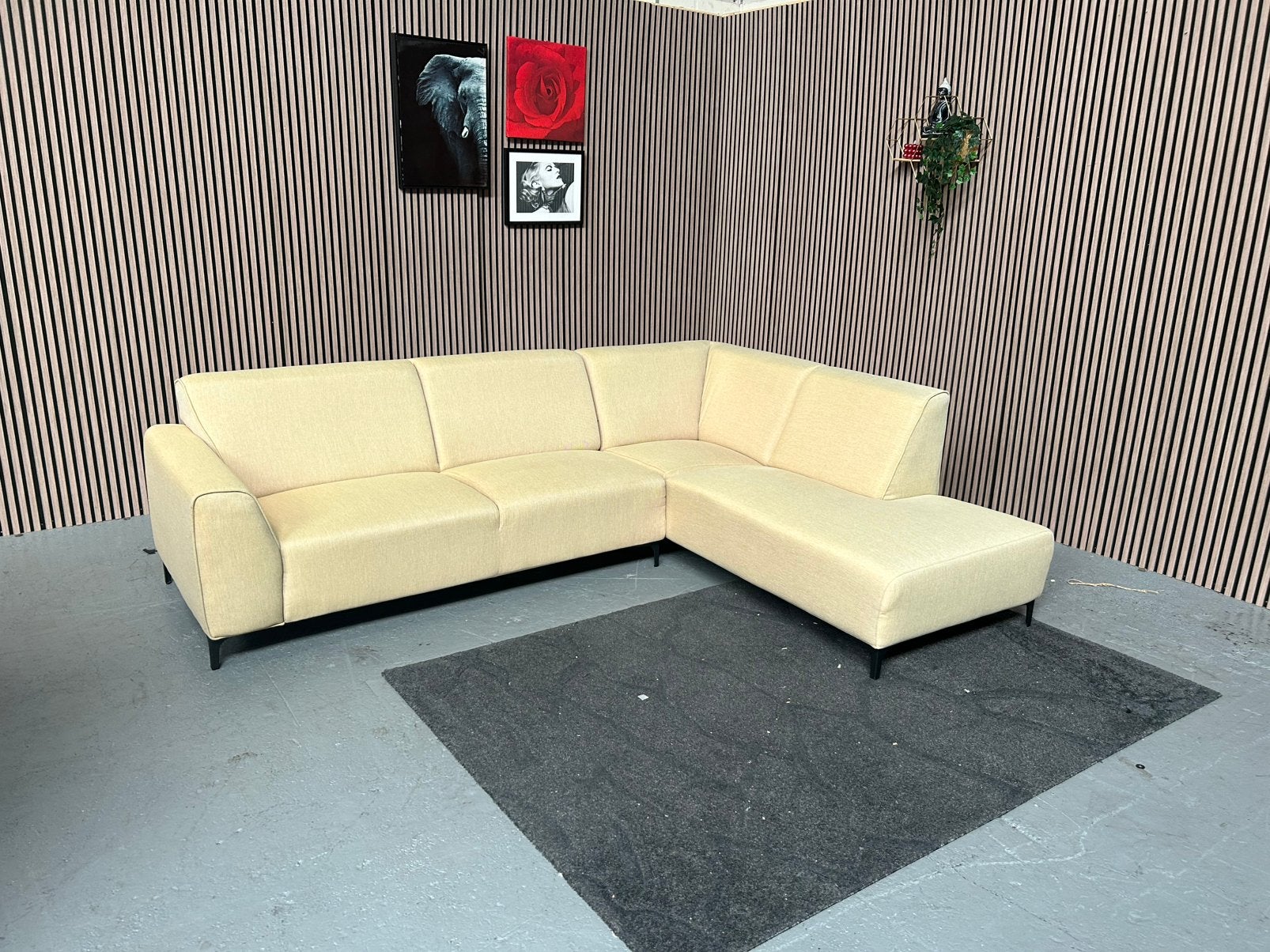 GRATIS LEVERING Hoekbank Beige 275X205 GEREINIGD, Huis en Inrichting, 250 tot 300 cm, Hoekbank, Ophalen of Verzenden, Zo goed als nieuw