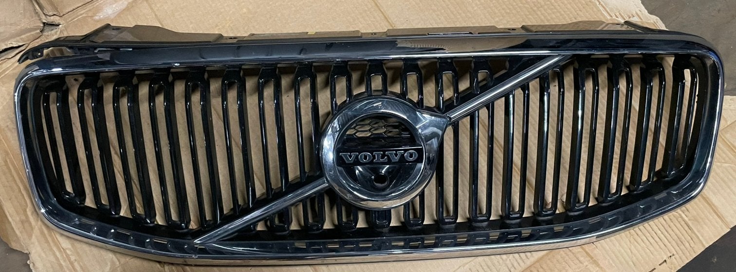 Volvo grill XC90 2015- met camera, Auto-onderdelen, Carrosserie en Plaatwerk, Ophalen of Verzenden, Volvo, Bumper