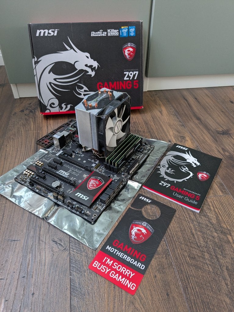 MSI Z97 GAMING 5 + i5 4690K + 16GB RAM + Gelid Koeler, Gebruikt, MSI, Ophalen of Verzenden, Gaming