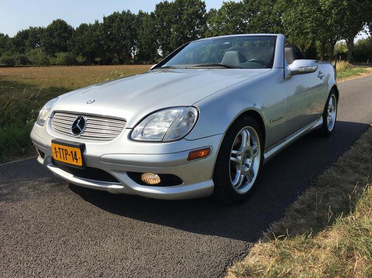 Mercedes-Benz SLK 32 AMG ,2004 , 354 pk ,46.000 km, Auto's, Mercedes-Benz, Automaat, Zwart, Cabriolet, 75 €/maand