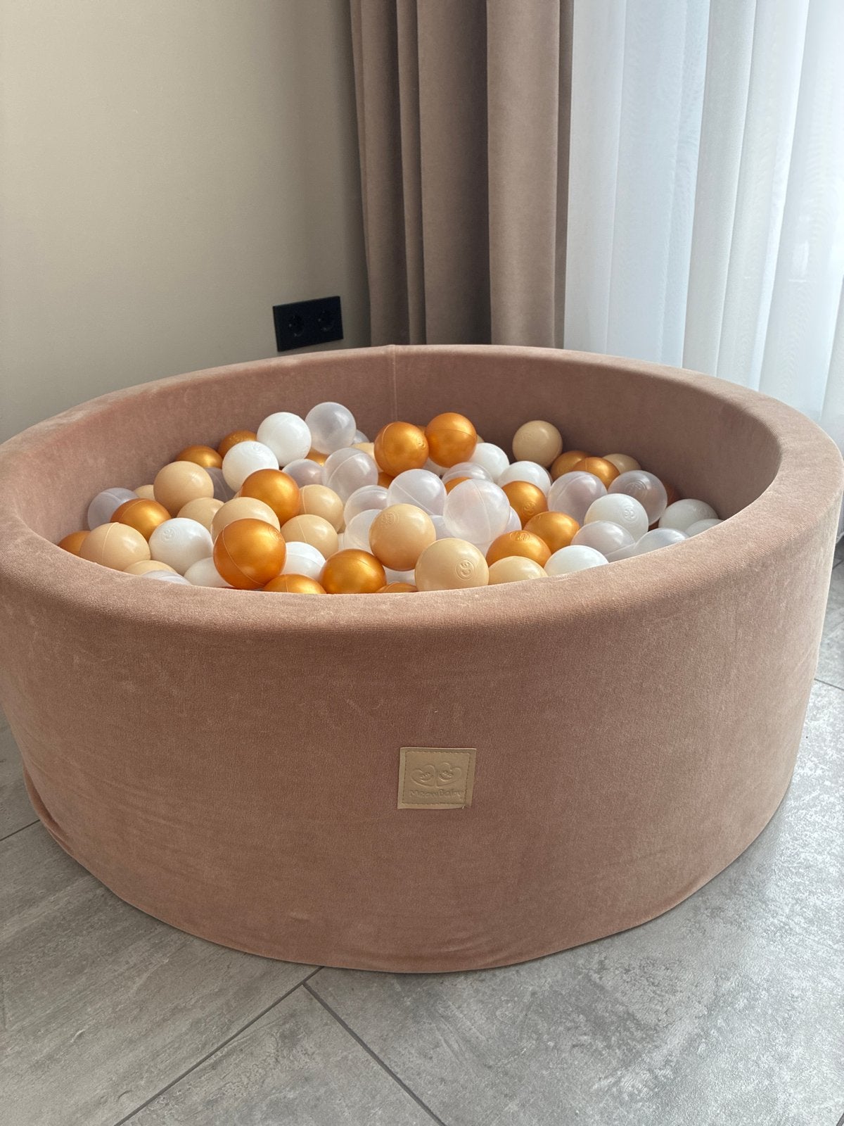Meow Baby Ballenbak - Compleet met alle ballen, Kinderen en Baby's, Speelgoed | Babyspeelgoed, Ophalen, Zo goed als nieuw, Overige typen