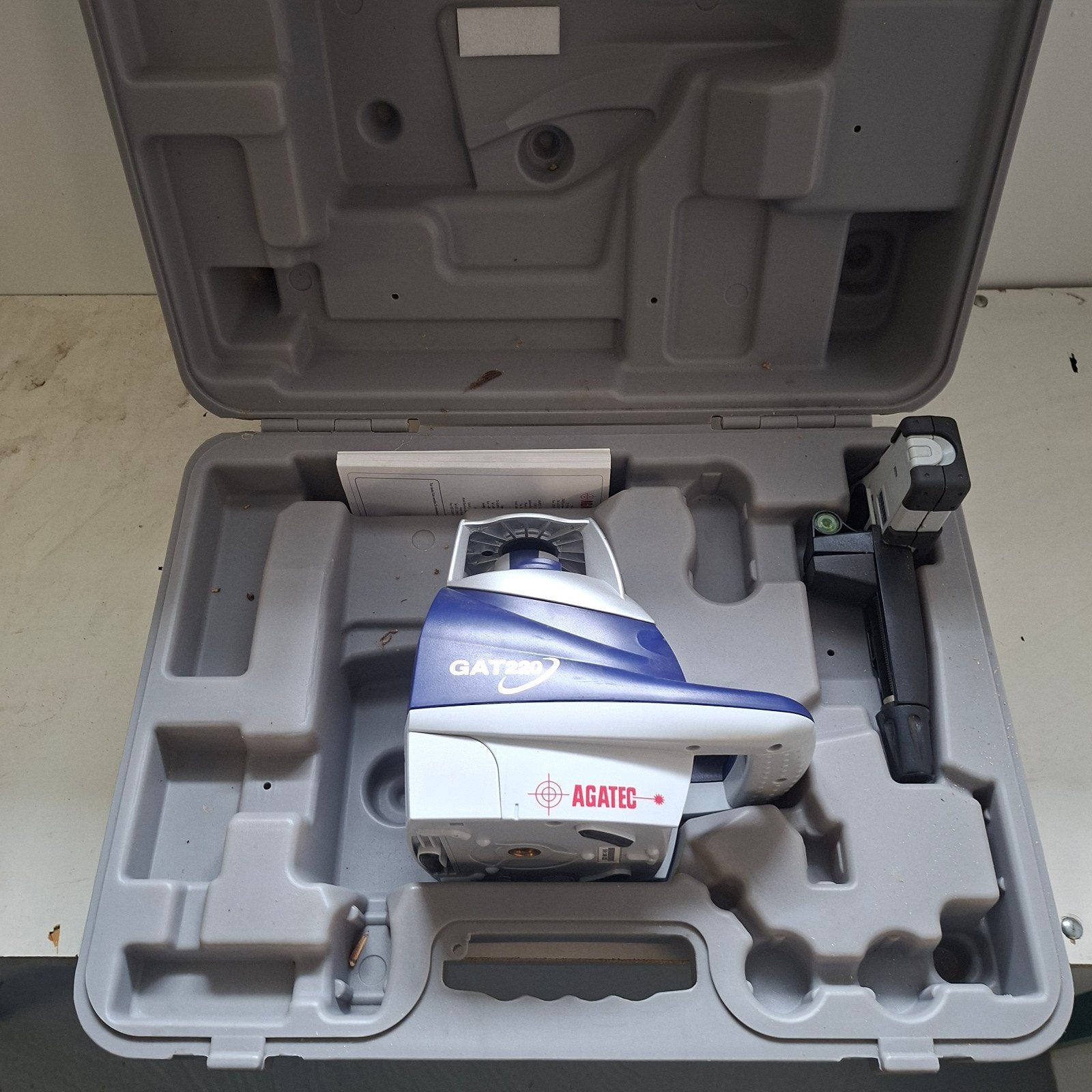 Agatec GAT220 Elektronische Waterpas met Ontvanger, Doe-het-zelf en Verbouw, Meetapparatuur, Ophalen of Verzenden, Overige meters