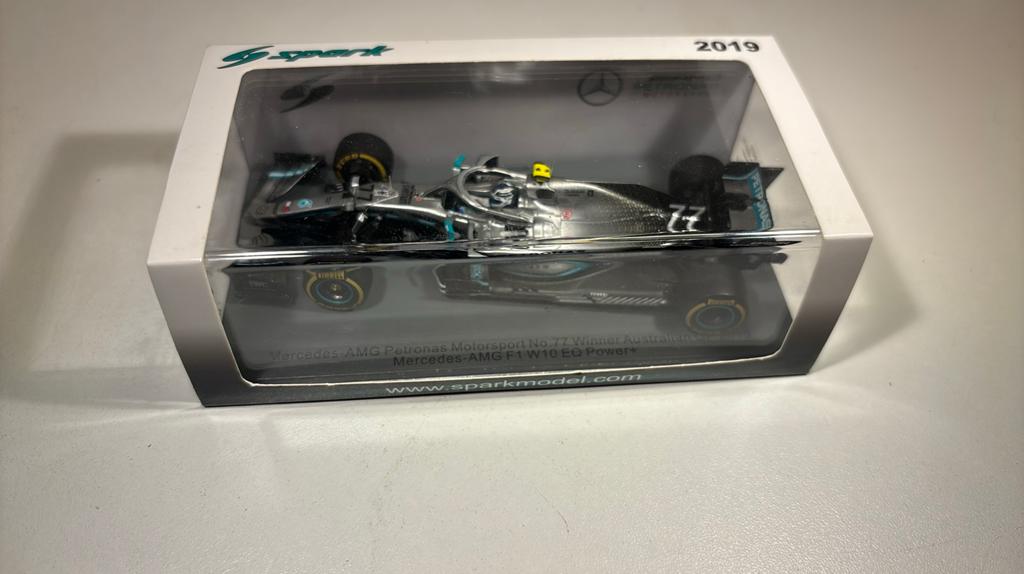 F1 mercedes amg valteri bottas 2019 spark 1.43, Overige merken, Auto, Ophalen of Verzenden, A