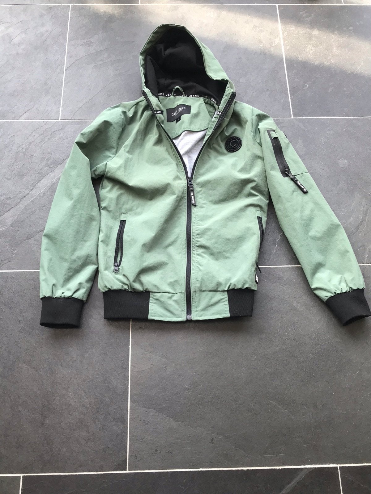 Stoere Cars zomerjas maat 152, Ophalen of Verzenden, Zo goed als nieuw, Jongen, Jas