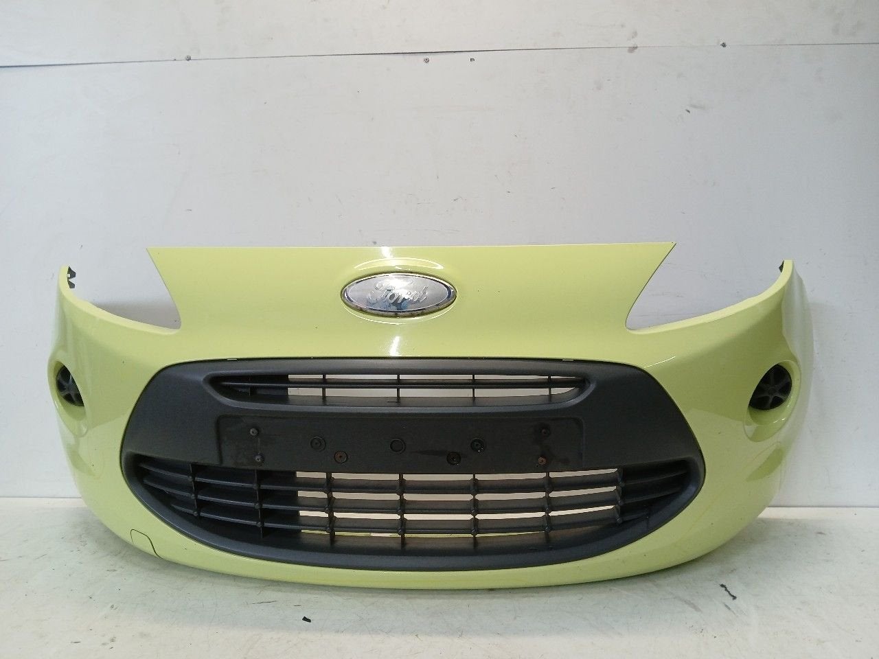 Bumper voor Ford Ka, Onderdelen@venauto.nl, Van der Ven Autorecycling B.V., Gebruikt, Ettenseweg 76, 4706 PB Roosendaal, The Netherlands
