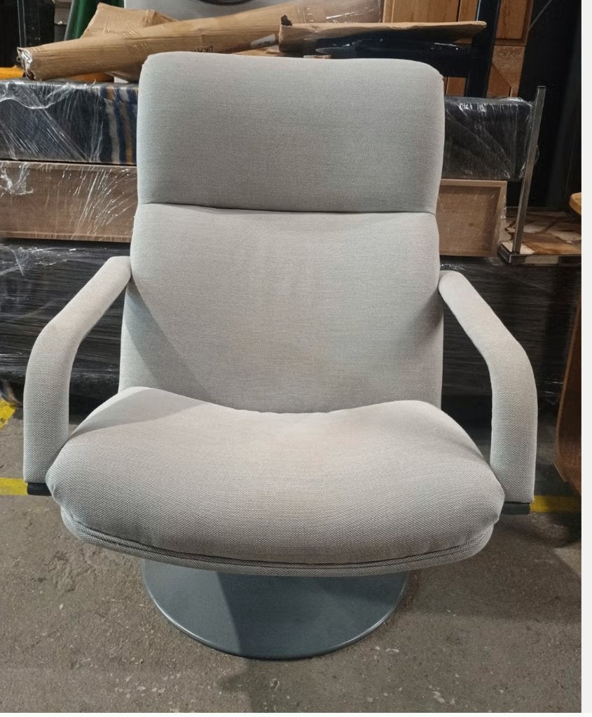 Artifort F142 draaifauteuil - Geoffrey Harcourt fauteuil, Ophalen