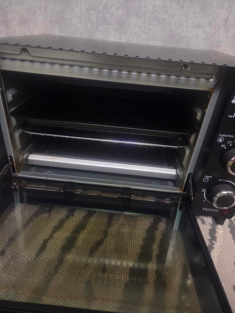 Blokker oven, Witgoed en Apparatuur, Ovens, Ophalen, Zo goed als nieuw, Minder dan 45 cm