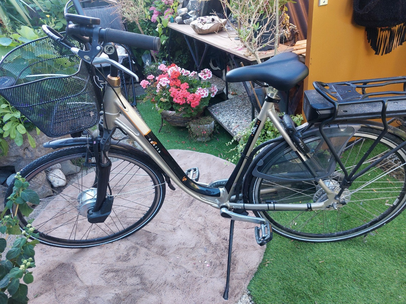 Elektrische dames fiets zonder accu, Fietsen en Brommers, Elektrische fietsen, Ophalen, Sparta