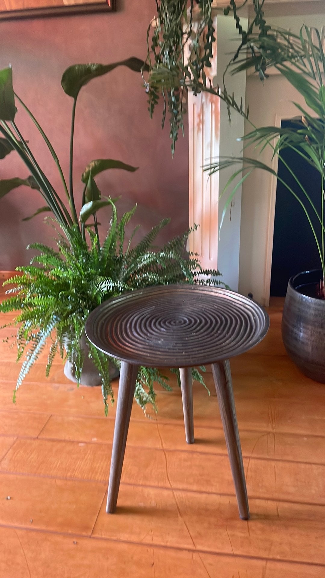 Planten  tafeltje brons, Huis en Inrichting, Tafels | Bijzettafels, Ophalen, Minder dan 45 cm, Minder dan 55 cm, Rond