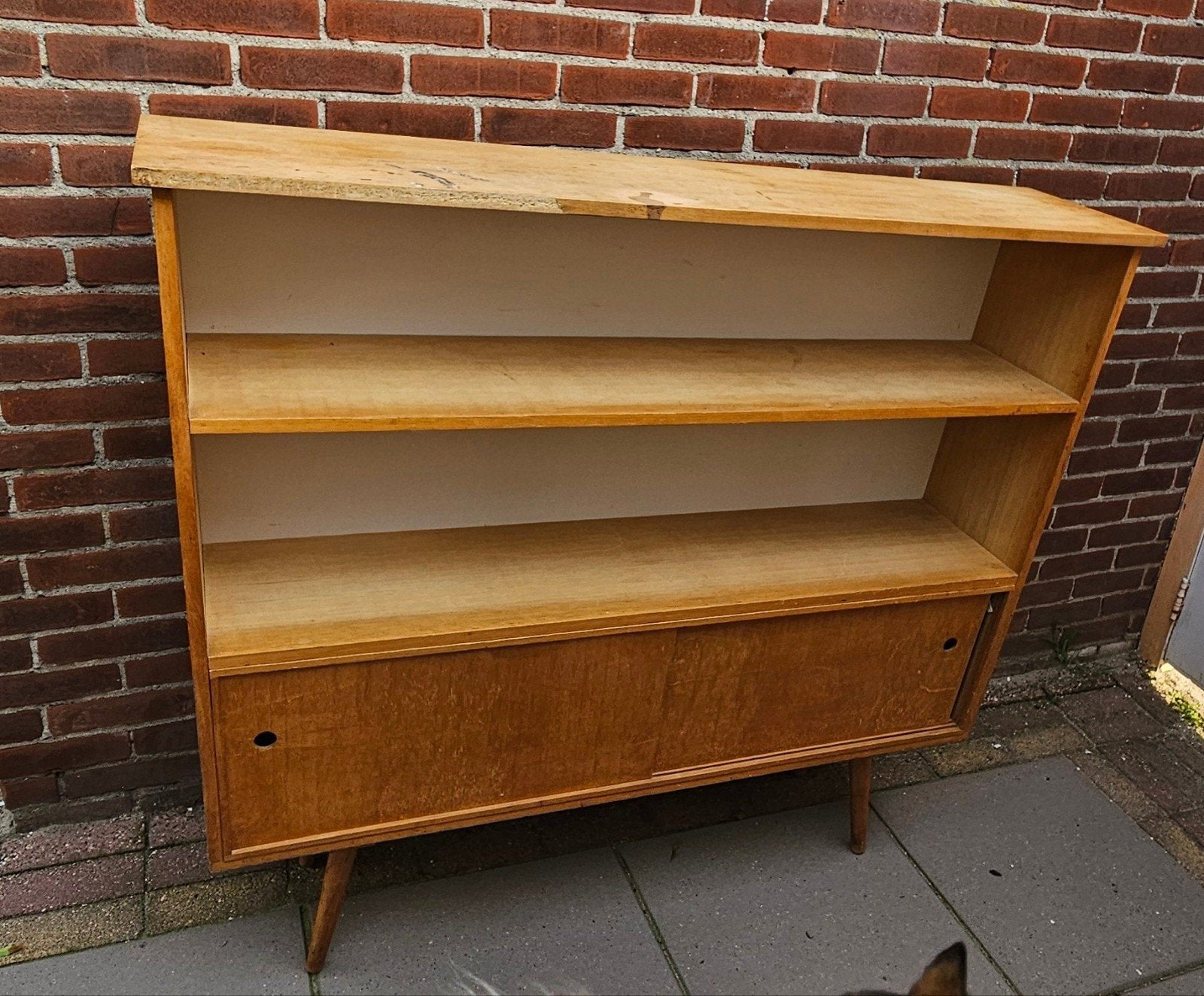 kast dressoir vintage hout op poten handig schuifdeurtjes, Ophalen
