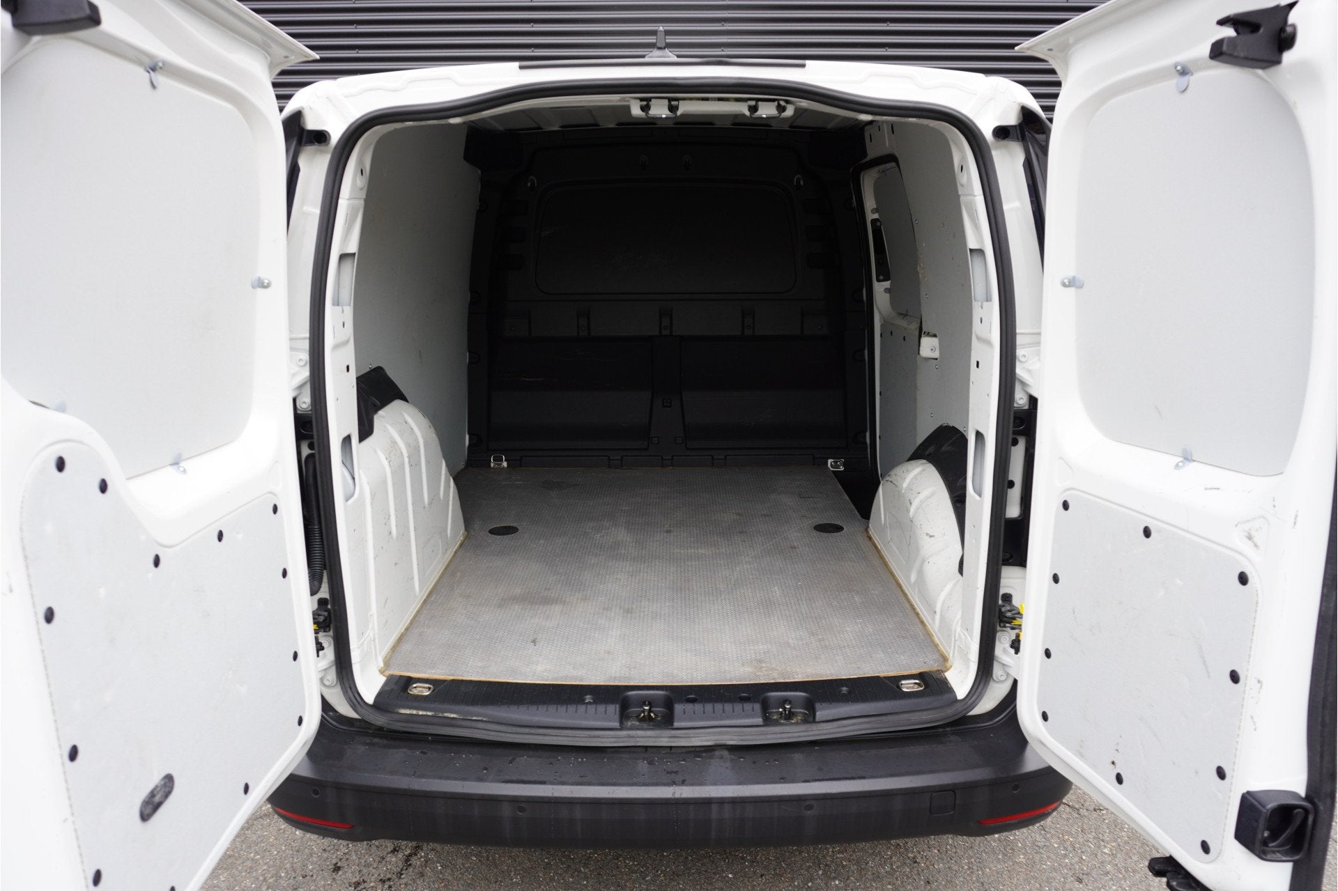 Volkswagen Caddy Cargo 2.0 TDI 102pk Apple carplay Cruise Co, Auto's, Voorwielaandrijving, Gebruikt, 4 cilinders, Volkswagen
