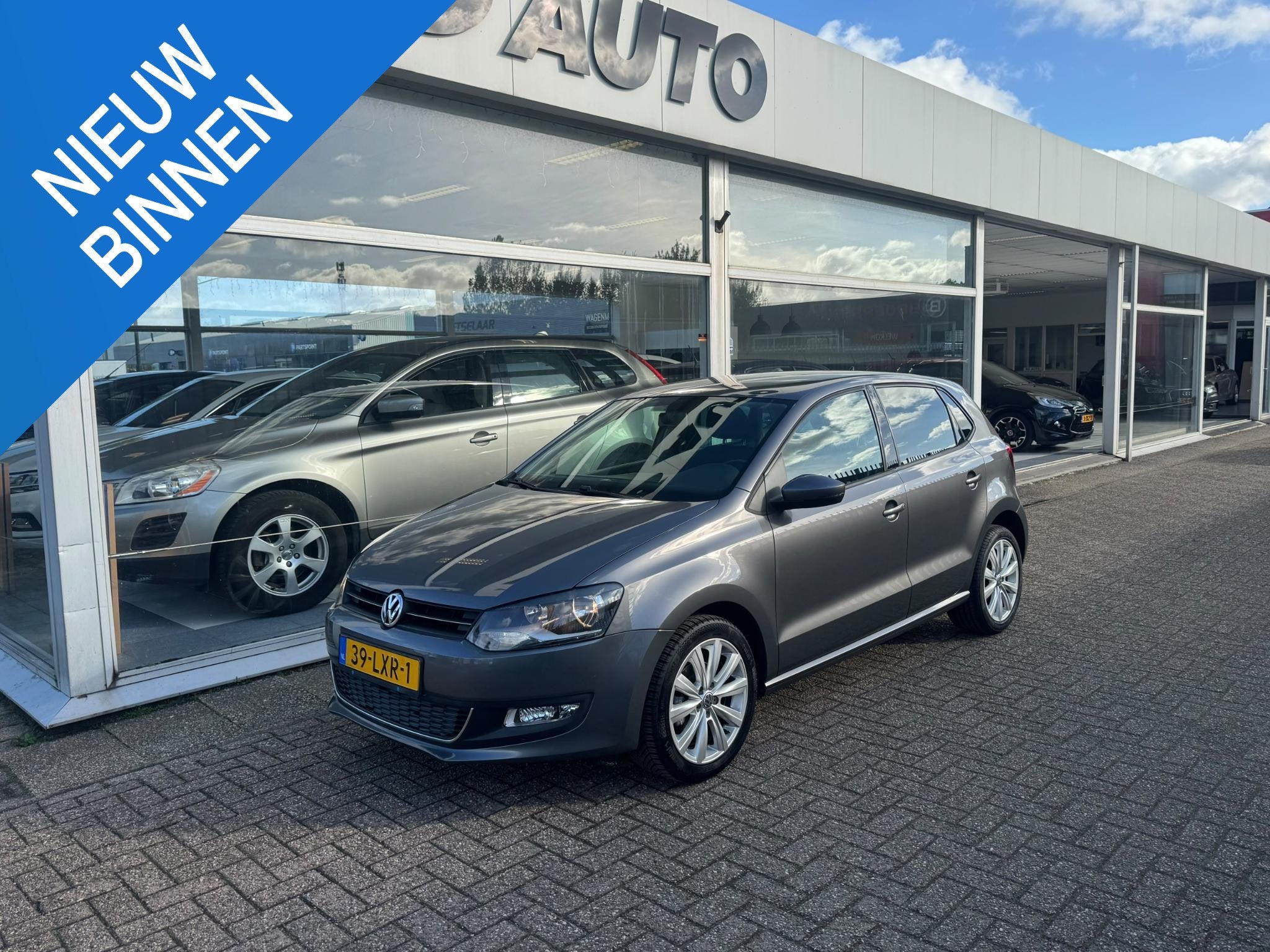 Volkswagen Polo 1.2 TSI Highline | 2e eigenaar | Airco | Cru, Voorwielaandrijving, Euro 5, Stof, Zwart