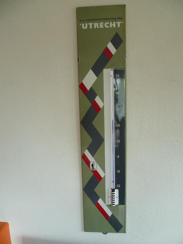 EMAILLE THERMOMETER"UTRECHT LEVENSVERZEKERINGEN"JAREN 50/60, Ophalen of Verzenden, Gebruikt, Reclamebord