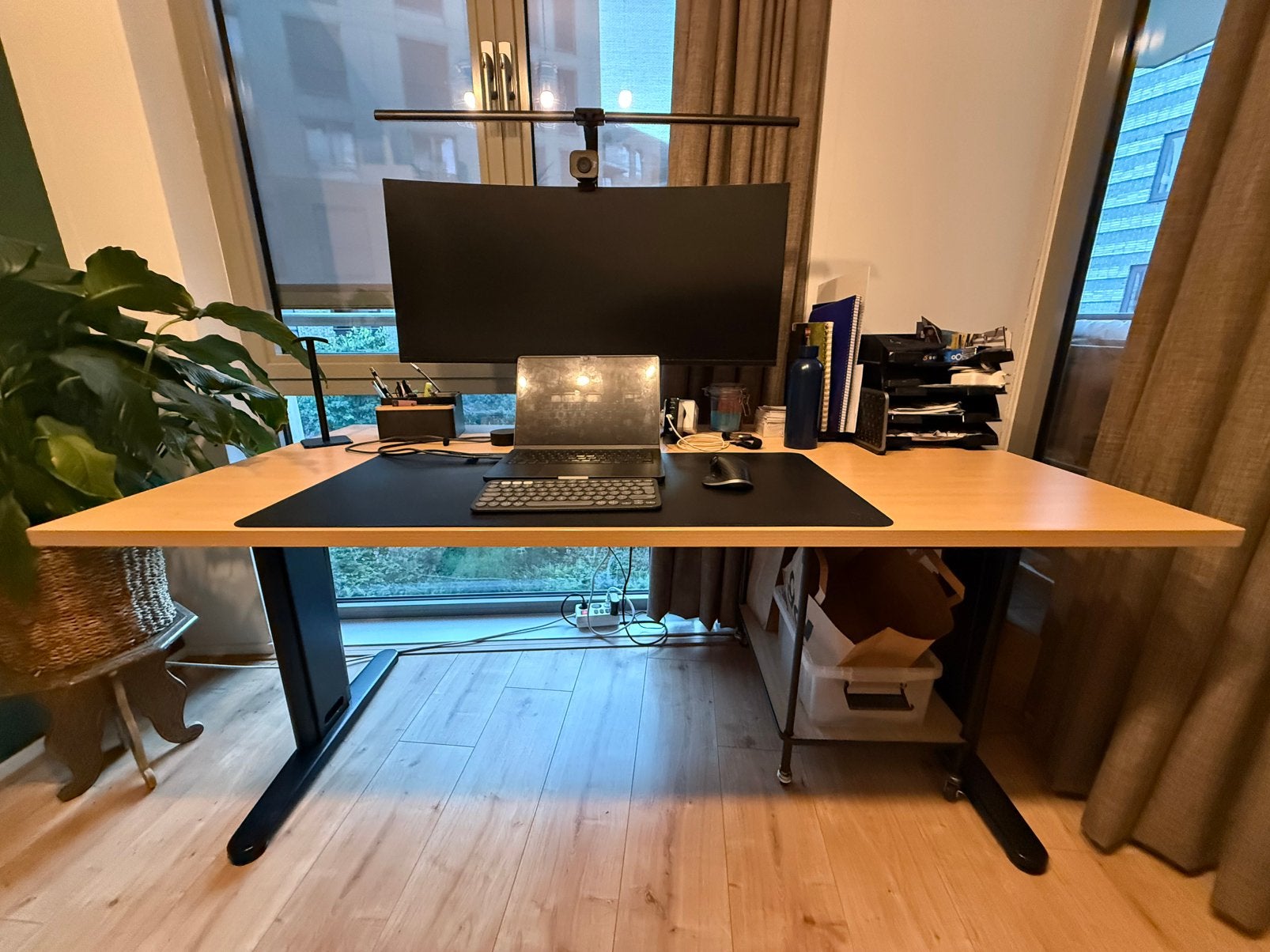 In hoogte verstelbaar bureau 160x80cm, Huis en Inrichting, Bureaus, Ophalen, 160 cm, Scandinavisch, Hout