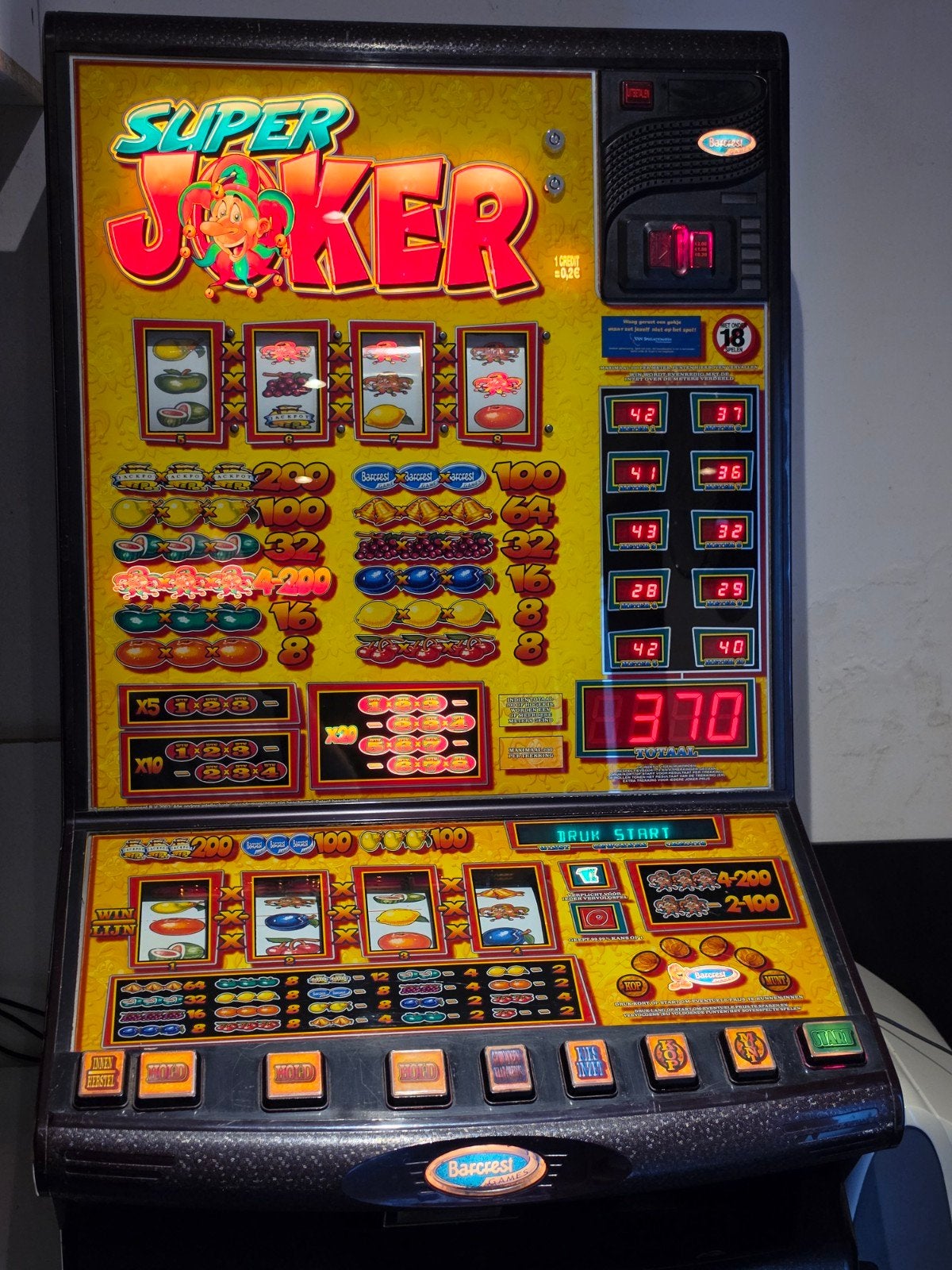 Te koop nette Super Joker gokkast, Euro, Ophalen, Zo goed als nieuw, Met sleutels