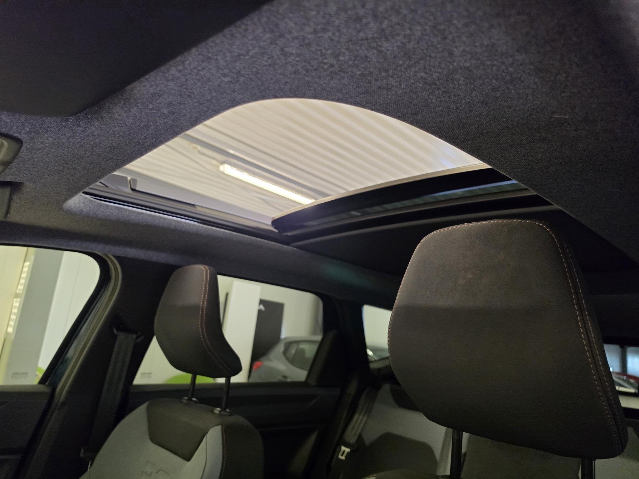 Dacia Bigster 1.2 Mild Hybrid-G 140 Extreme | Open dak | Tre, Auto's, Gebruikt, 1199 cc, Met garantie (alle), Blauw