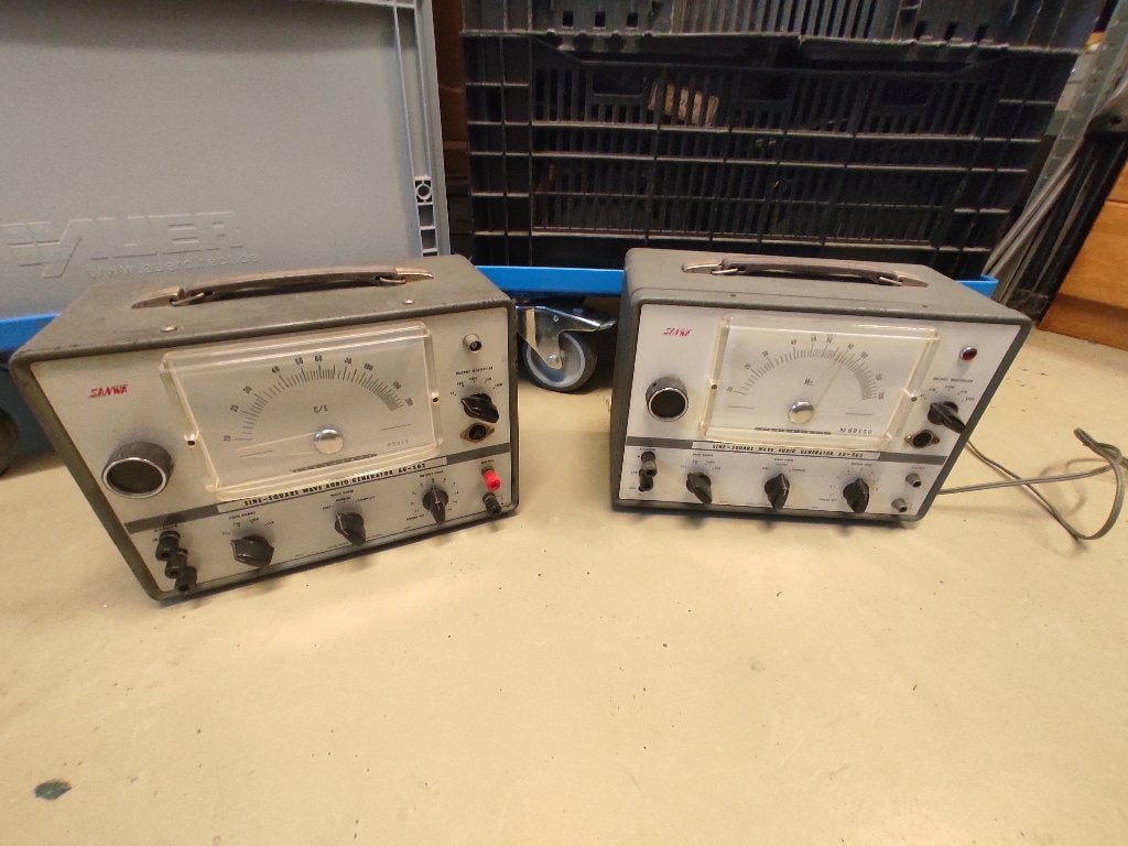 Sanwa geluidsgolf / sine wave  / frequentie / toon generator, Ophalen of Verzenden, Gebruikt, Elektriciteit