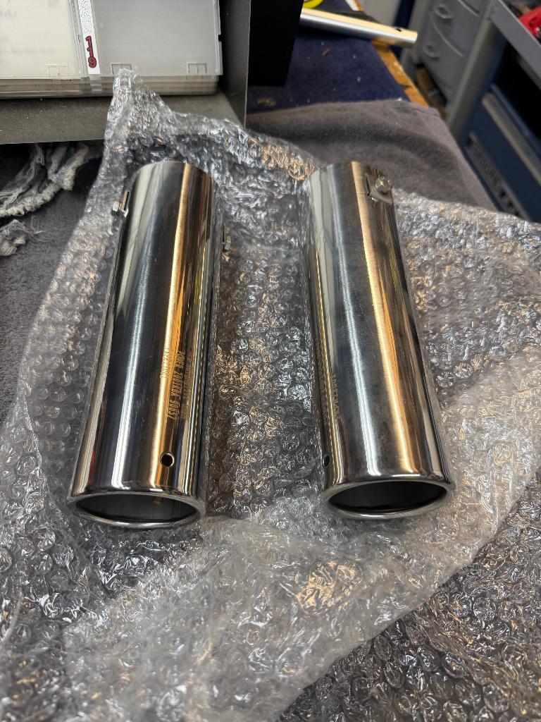 Uitlaat sierstuk eindstuk 60 mm 3 stuks nieuw, Ophalen of Verzenden, Nieuw, Oldtimer onderdelen