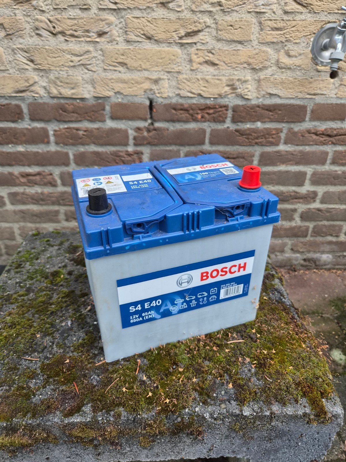 Bosch S4 E40 Accu 12V 65Ah 650A (EN), Ophalen of Verzenden, Gebruikt, Universele onderdelen