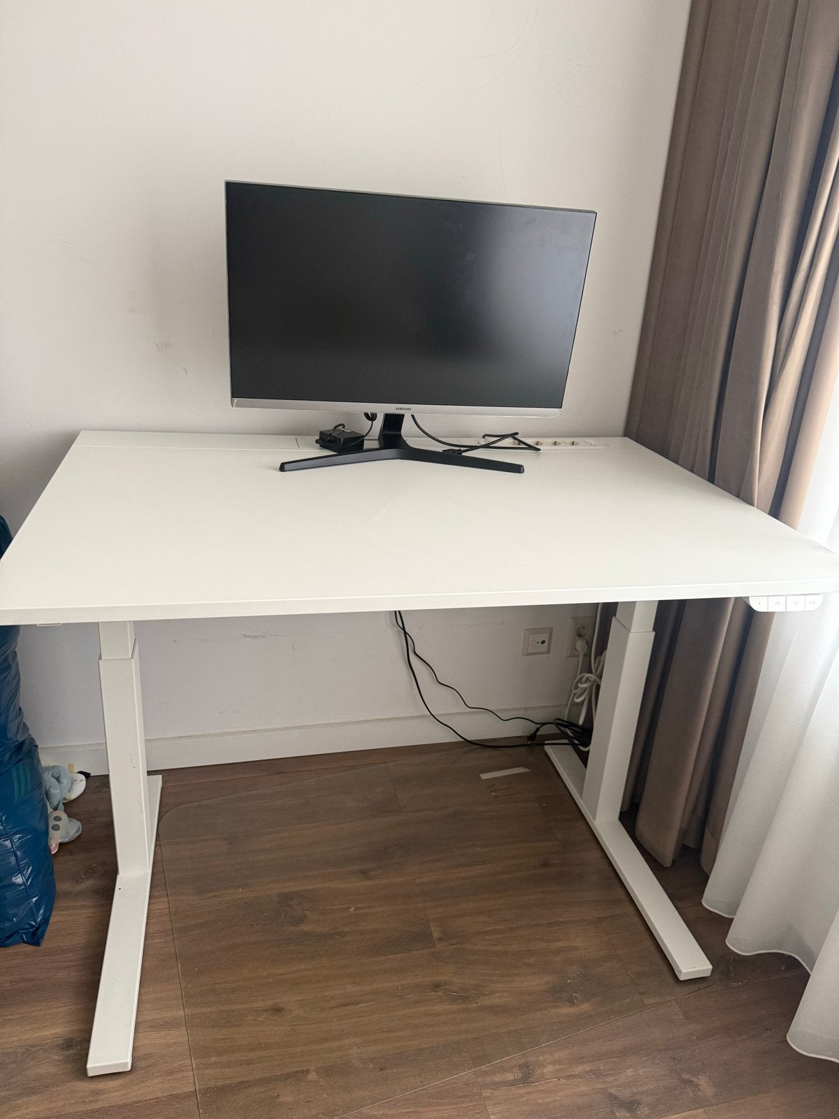 IKEA Mittzon elektrisch zit-sta bureau wit 120x80, Huis en Inrichting, Bureaus, Ophalen, Zit-sta bureau, Elektrisch, Zo goed als nieuw