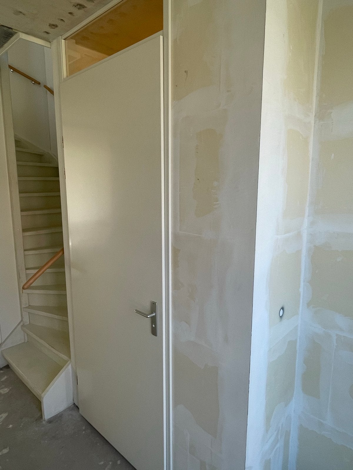 2x Svedex Opdekdeur met kozijnen 231,5 x 88 cm, Doe-het-zelf en Verbouw, Deuren en Horren, Ophalen, 80 tot 100 cm, 215 cm of meer